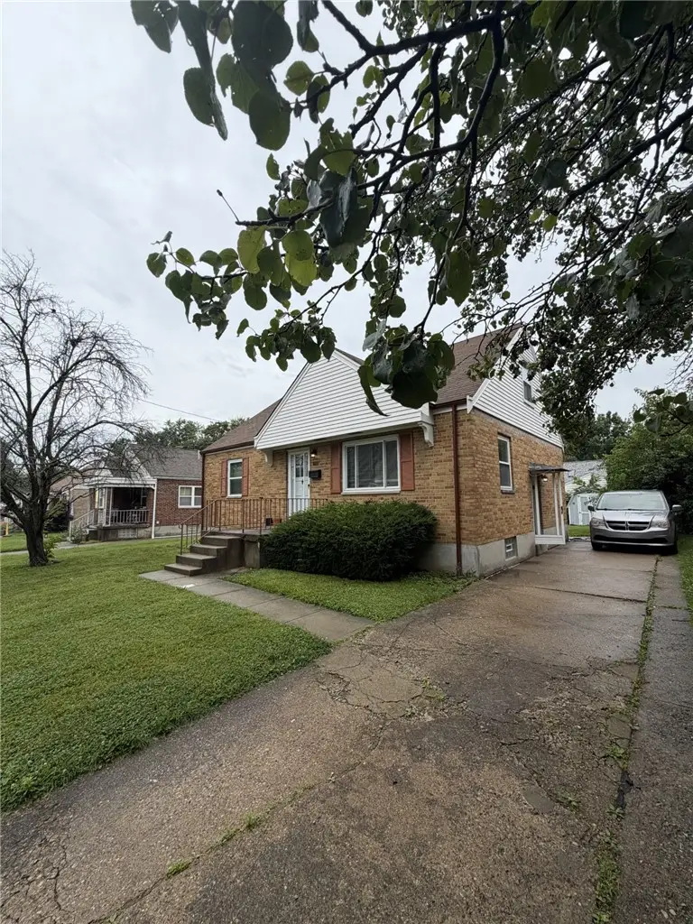 1906 Acorn Drive, Cincinnati, OH 45231 - #1