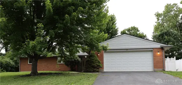 51 Lynn Rae Circle, Centerville, OH 45458