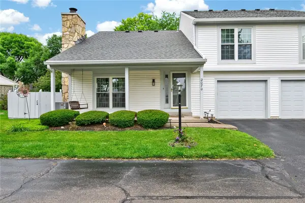 2070 Foxknoll Drive, Centerville, OH 45458