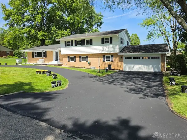 2570 Mardella Drive, Beavercreek, OH 45434