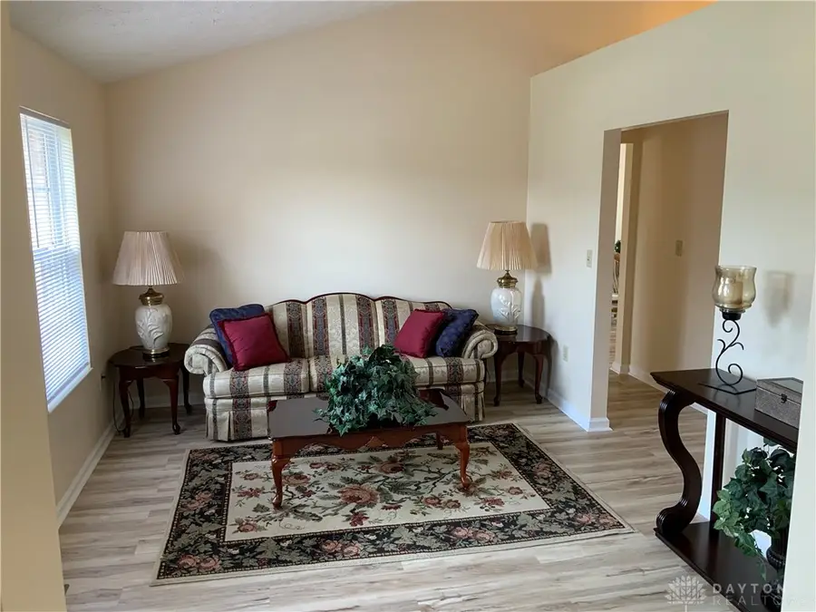 807 Plover Lane, Englewood, OH 45315 - #3