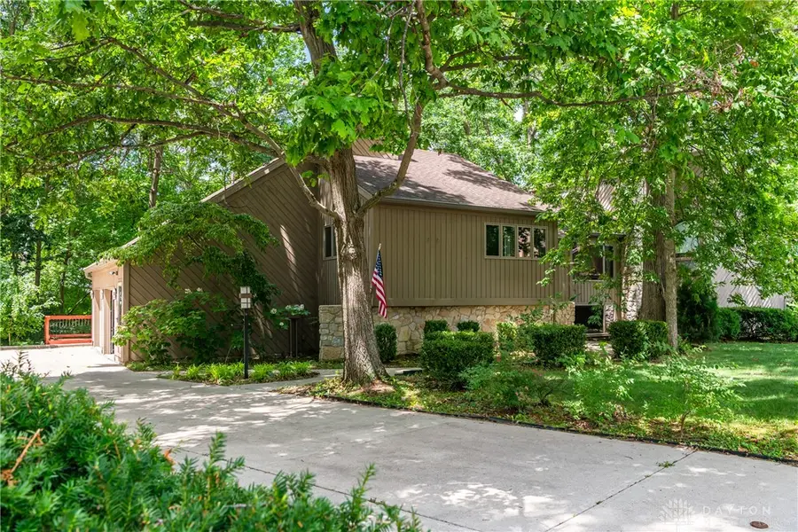 1055 Wilderness Bluff, Tipp City, OH 45371 - #3