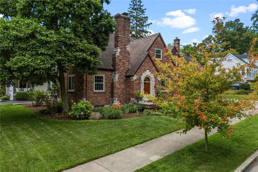 204 Hilltop Avenue, Oakwood, OH 45419 - #3