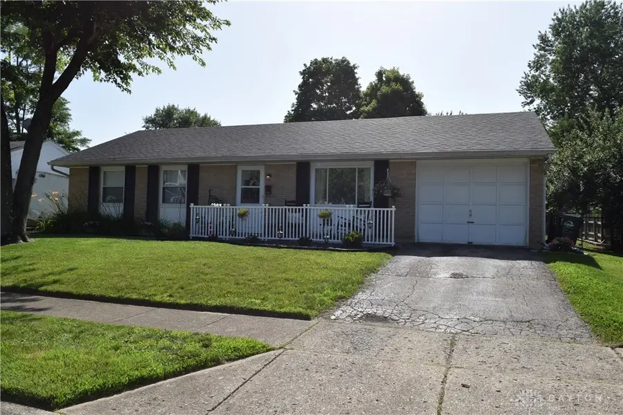 1005 White Pine Street, New Carlisle, OH 45344 - #2