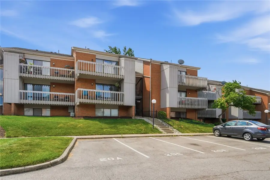 1120 Eagle Feather Circle #C, Dayton, OH 45449 - #3