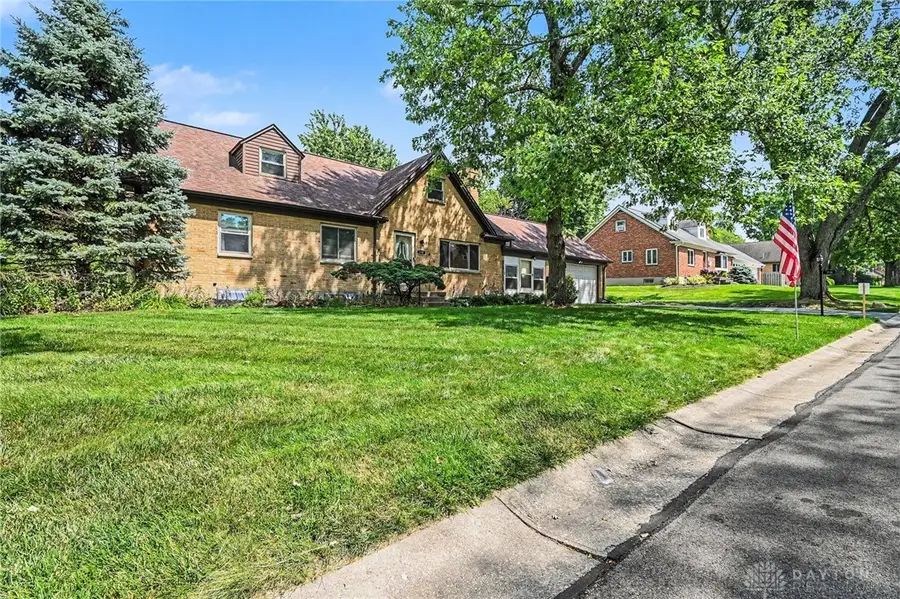 272 Maple Avenue, Centerville, OH 45459 - #3