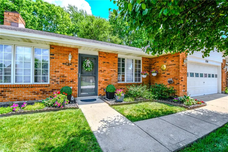 6700 Willow Creek Drive, Huber Heights, OH 45424 - #2