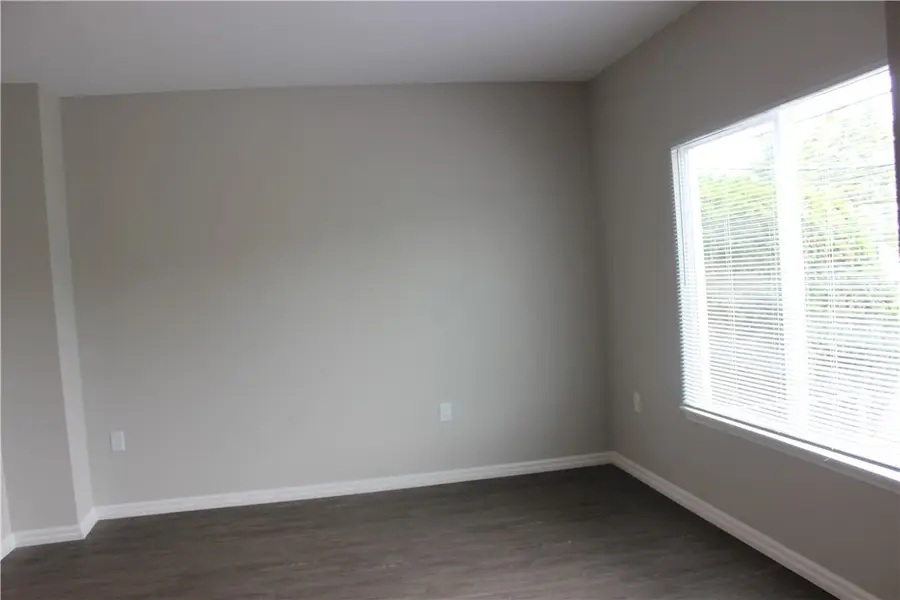 512 Campbell Street, Dayton, OH 45417 - #2