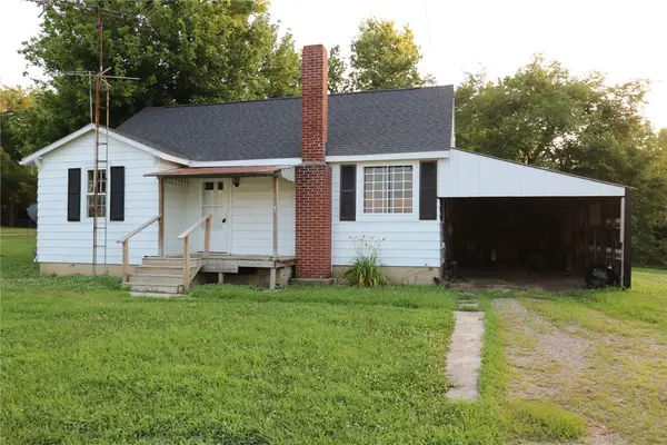 31 Quaker Trace Road, West Alexandria, OH 45381