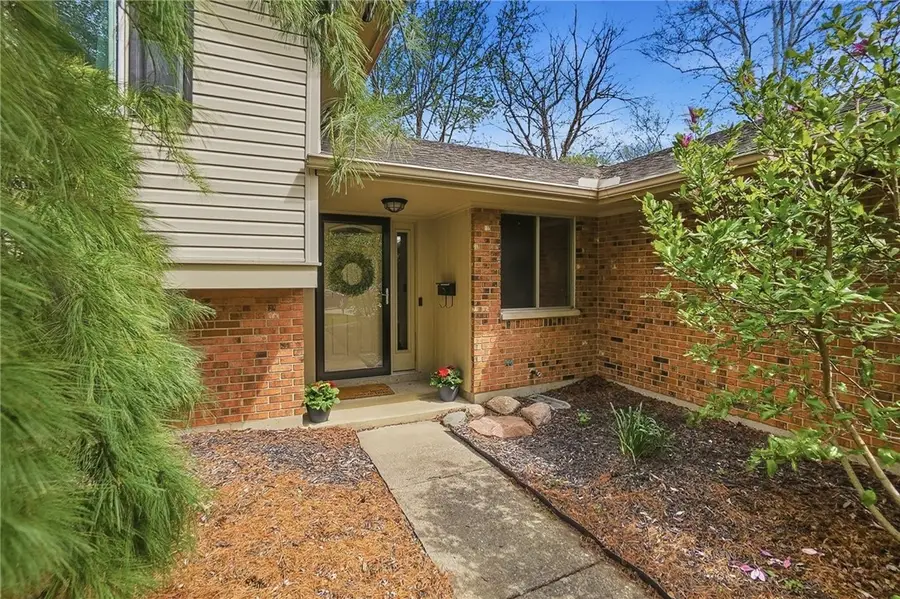 1315 Seminary View Drive, Centerville, OH 45458 - #3
