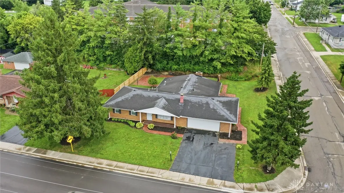 296 E Pike Street, South Lebanon, OH 45065 - #1