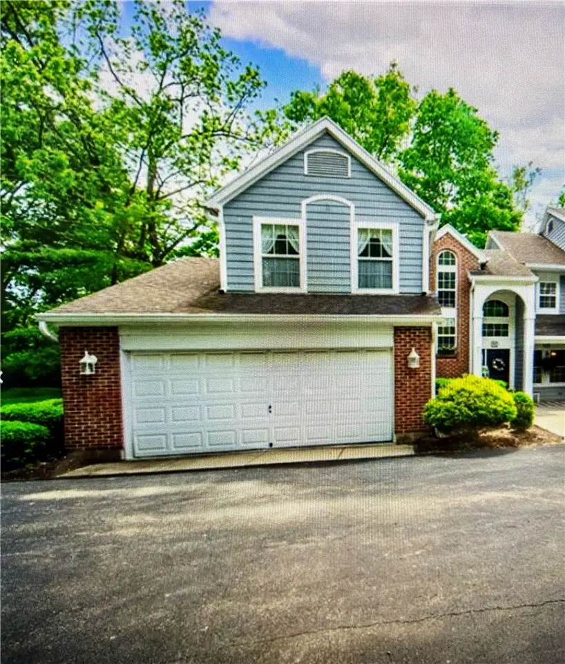 302 Elmwood Drive, Springboro, OH 45066 - #1