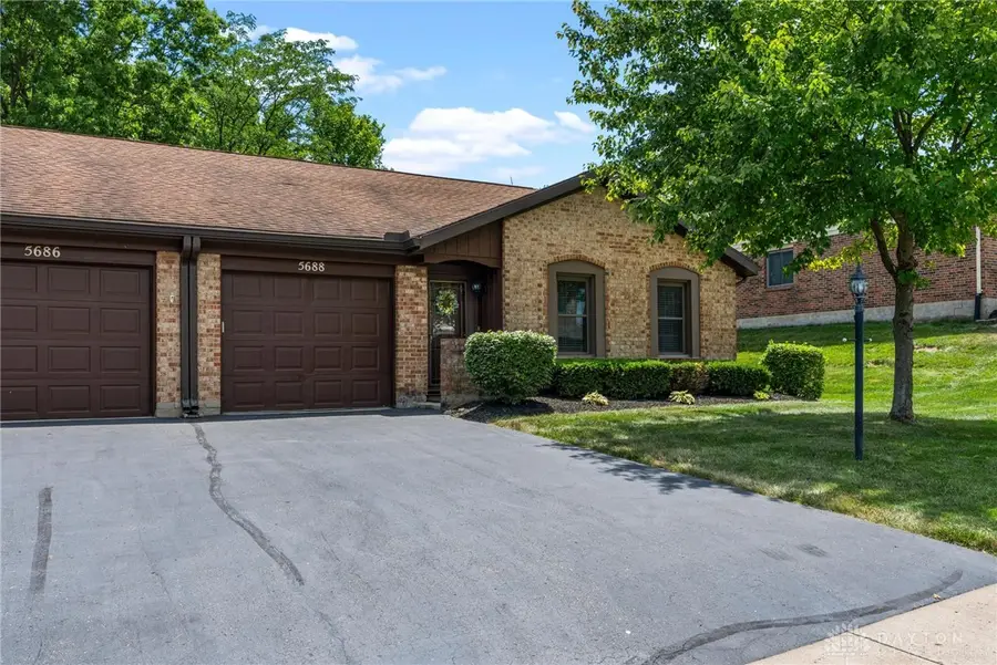 5688 Cobblegate Drive, Dayton, OH 45449 - #2