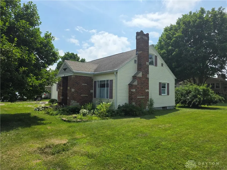 207 E Harmon Drive, Greenville, OH 45331 - #2