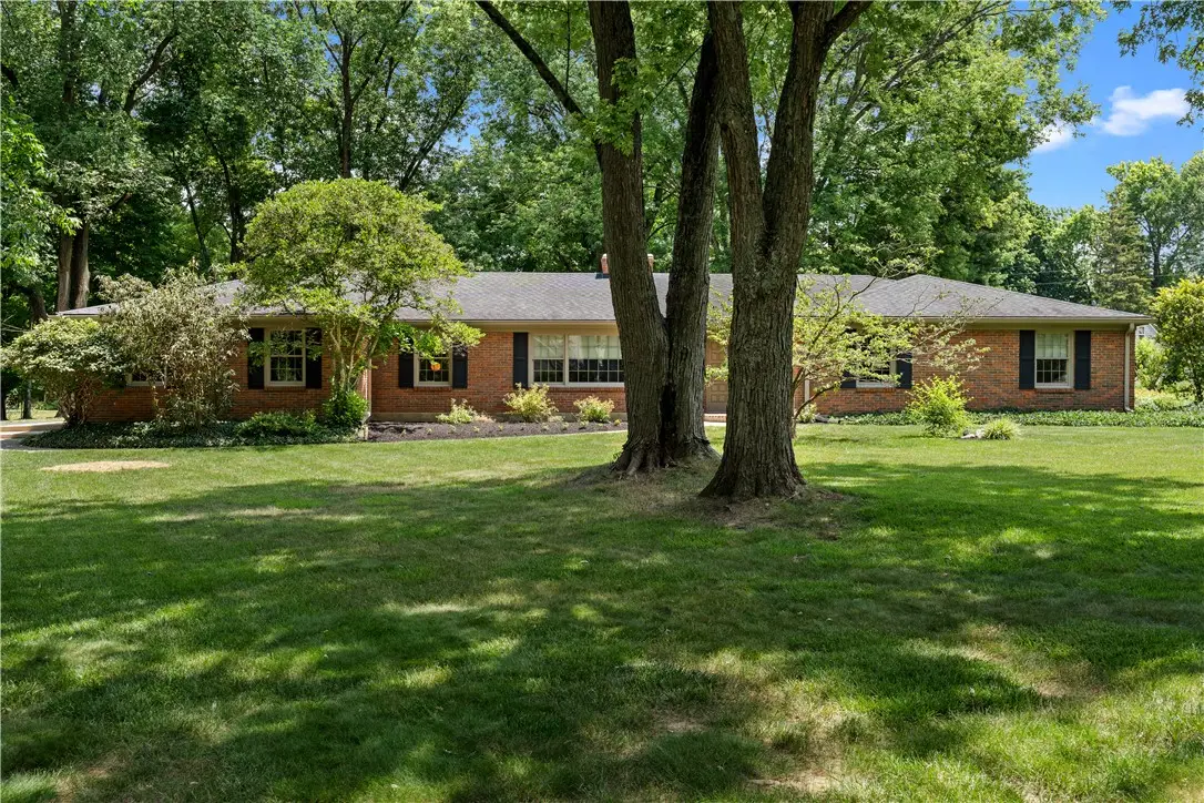 156 Manor Lane, Washington, OH 45429 - #1