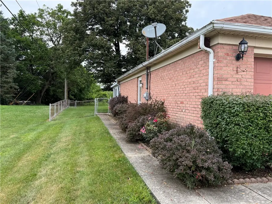 5125 Malibu Court, Dayton, OH 45426 - #2