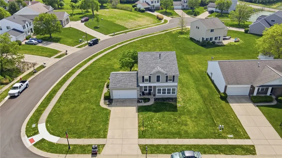 70 E Long Meadow Drive, Springboro, OH 45066 - #2
