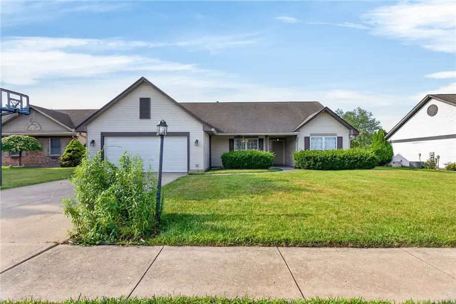 1034 Meadowrun Road, Englewood, OH 45322 - #2