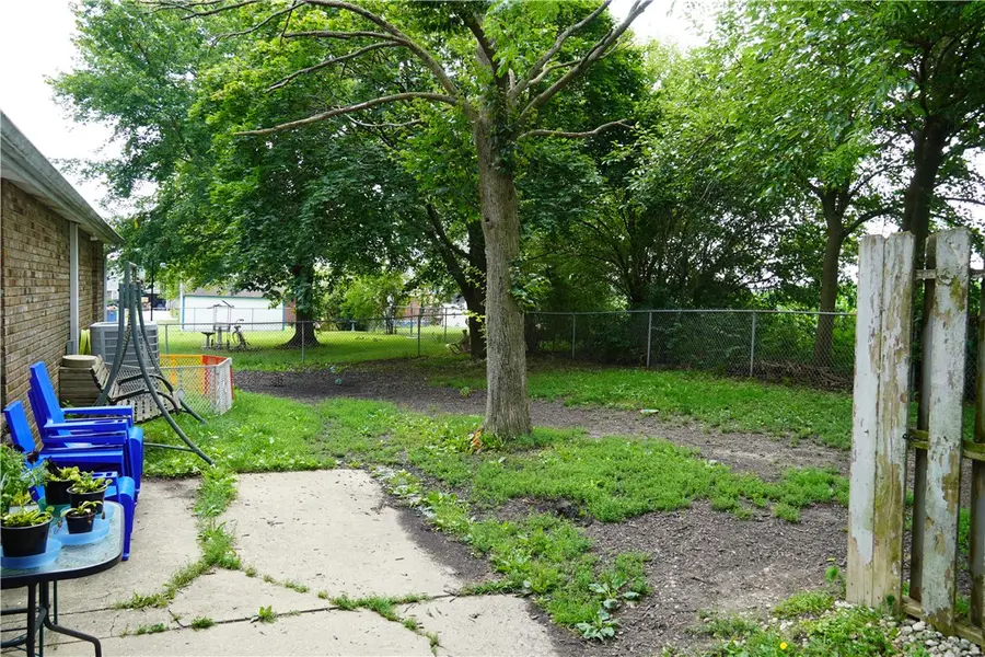 1705 Dover Avenue, Piqua, OH 45356 - #2