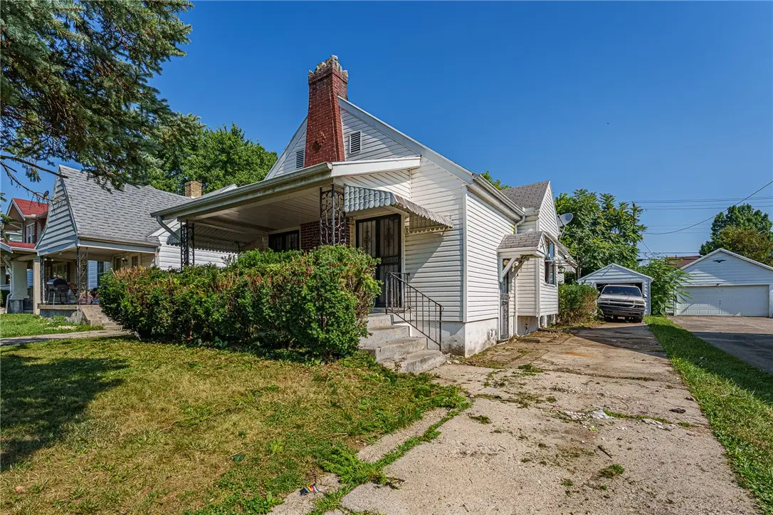 109 E Siebenthaler Avenue, Dayton, OH 45405 - #1