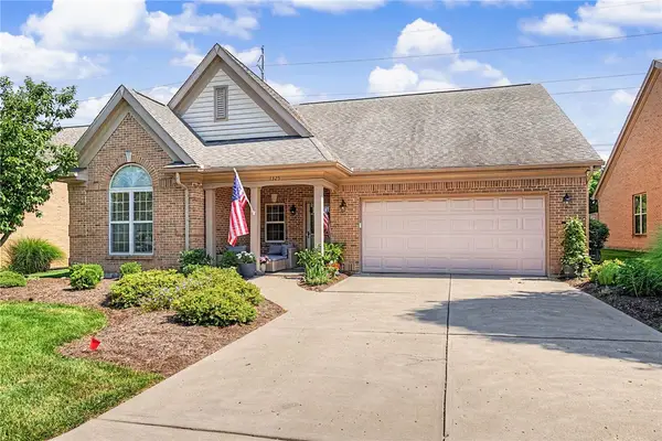 1325 Little Yankee Run, Centerville, OH 45458
