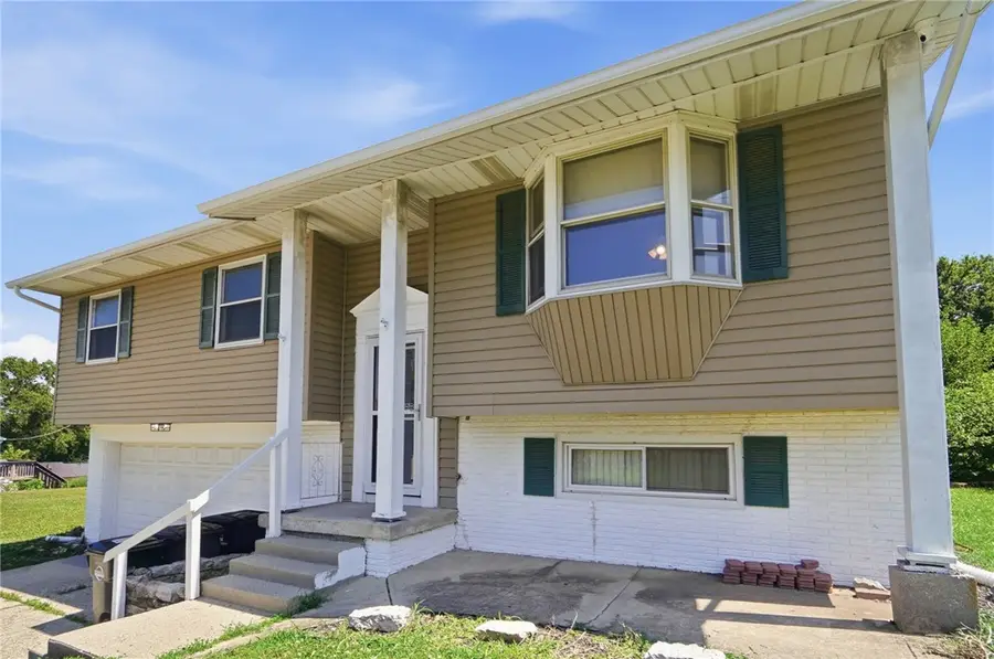 187 Golfwood Drive, West Carrollton, OH 45449 - #2