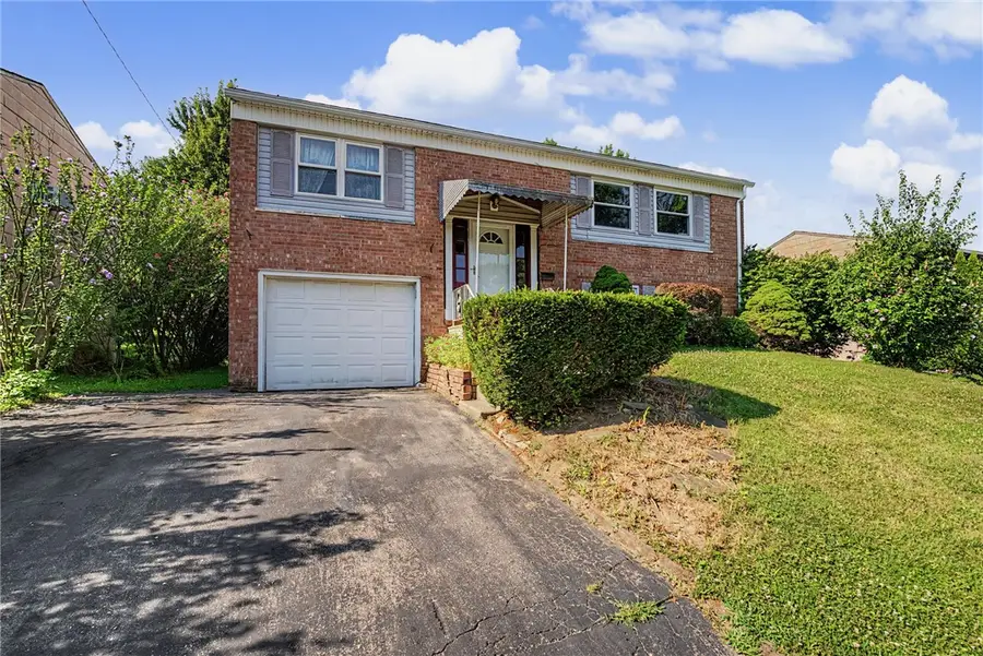 334 Ellenwood Drive, West Carrollton, OH 45449 - #3