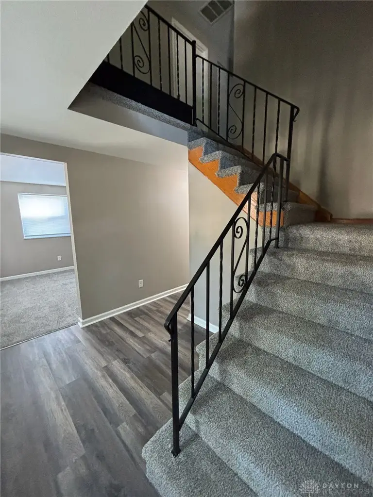 6435 Highbury Road, Huber Heights, OH 45424 - #2
