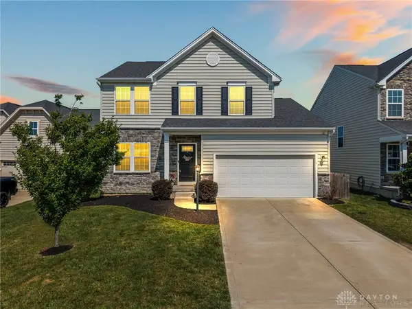 6300 Willow Oak Drive, Tipp City, OH 45371