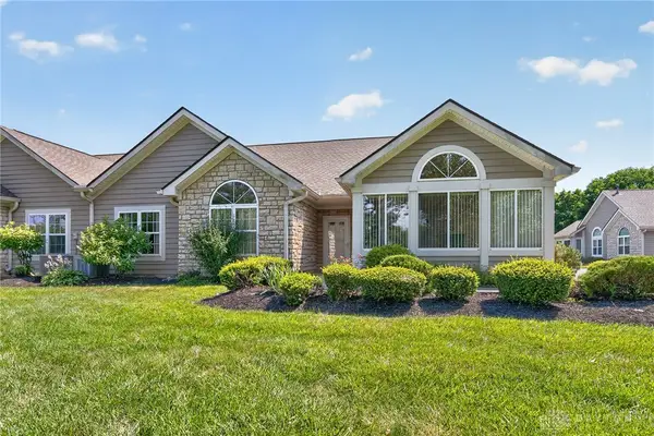 224 Edinburgh Village Drive, Washington Twp, OH 45458