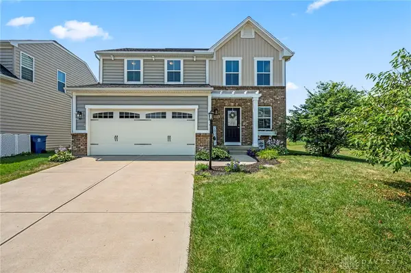 2212 Blazing Star Drive, Tipp City, OH 45371