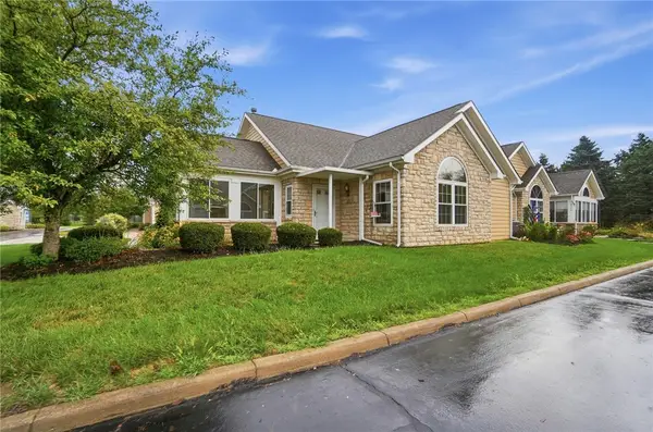 2690 Prestwick Village Circle, Springfield, OH 45503