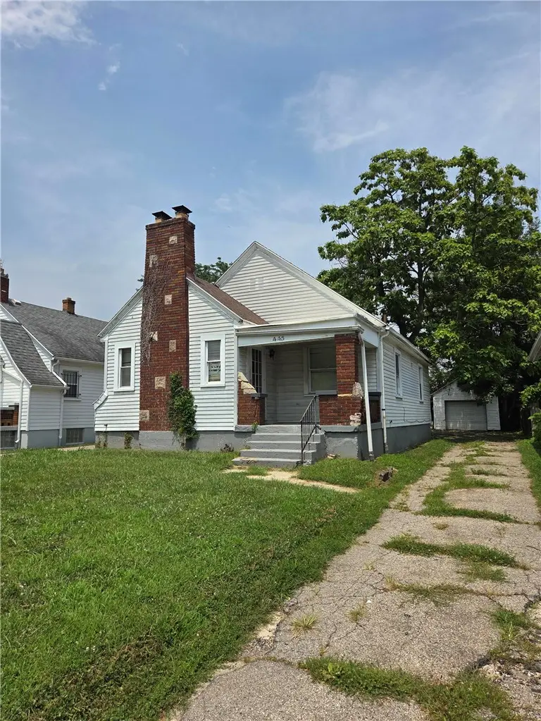 445 E Siebenthaler Avenue, Dayton, OH 45405 - #1