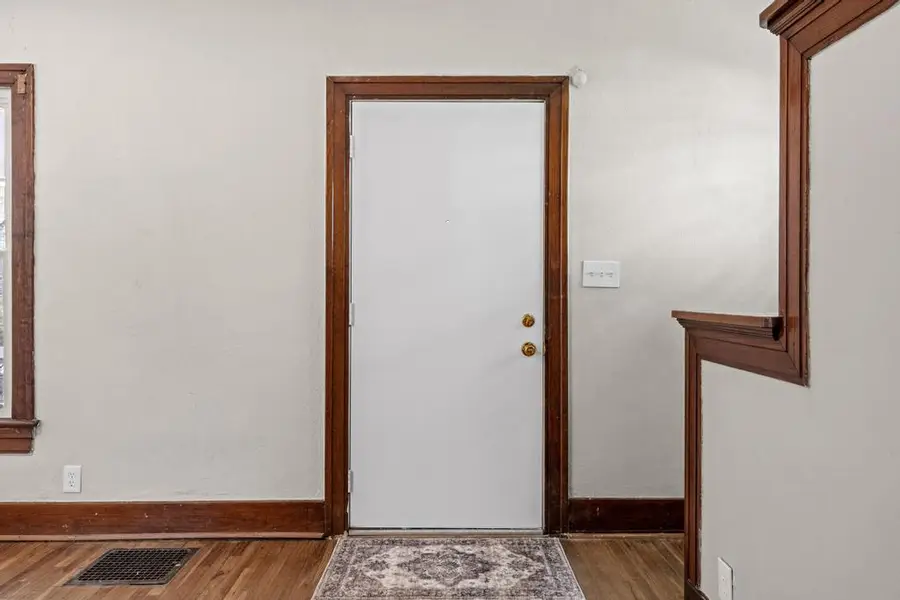 710 Greenlawn Avenue, Dayton, OH 45403 - #2