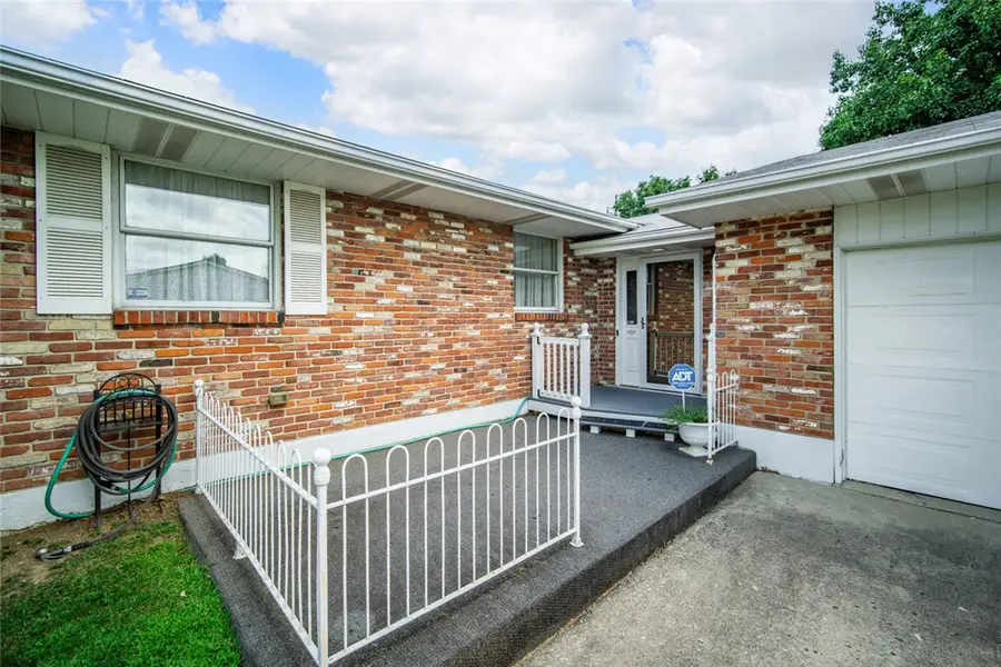 1020 S Elm Street, West Carrollton, OH 45449 - #3