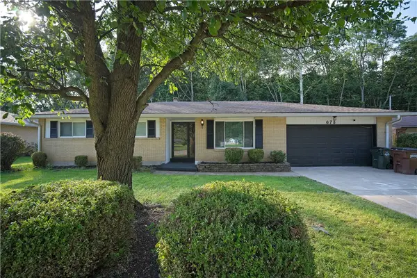 673 Fredricksburg Drive, Harrison Twp, OH 45415