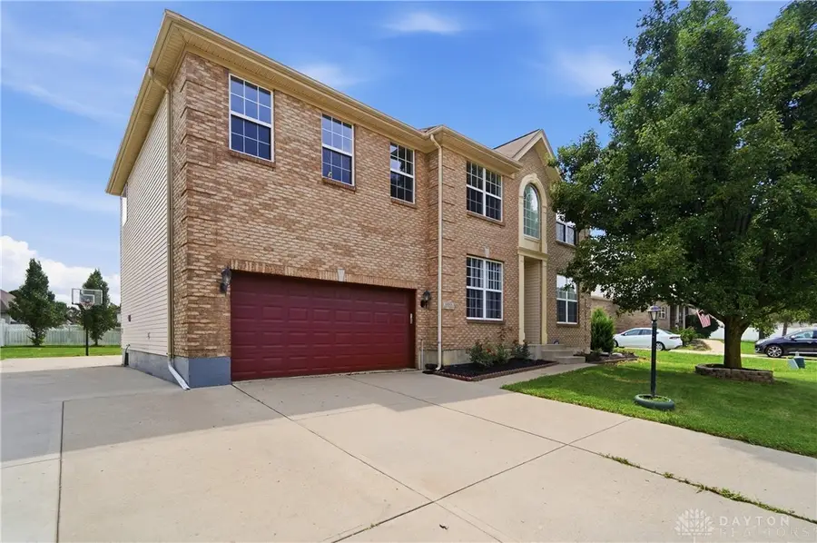 6088 Oak Ridge Drive, Huber Heights, OH 45424 - #2