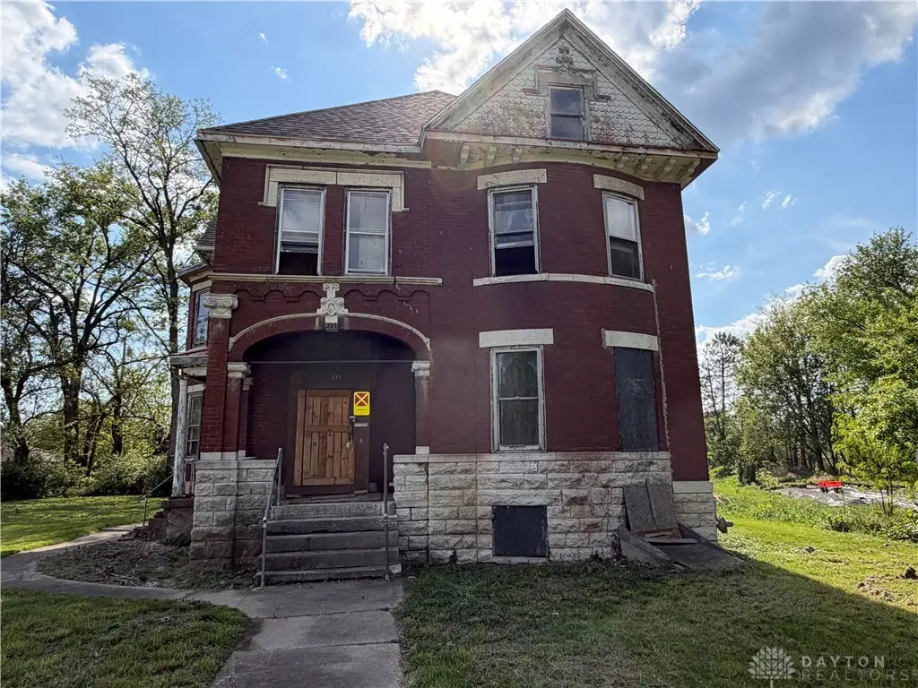 221 Central Avenue, Dayton, OH 45406 - #1