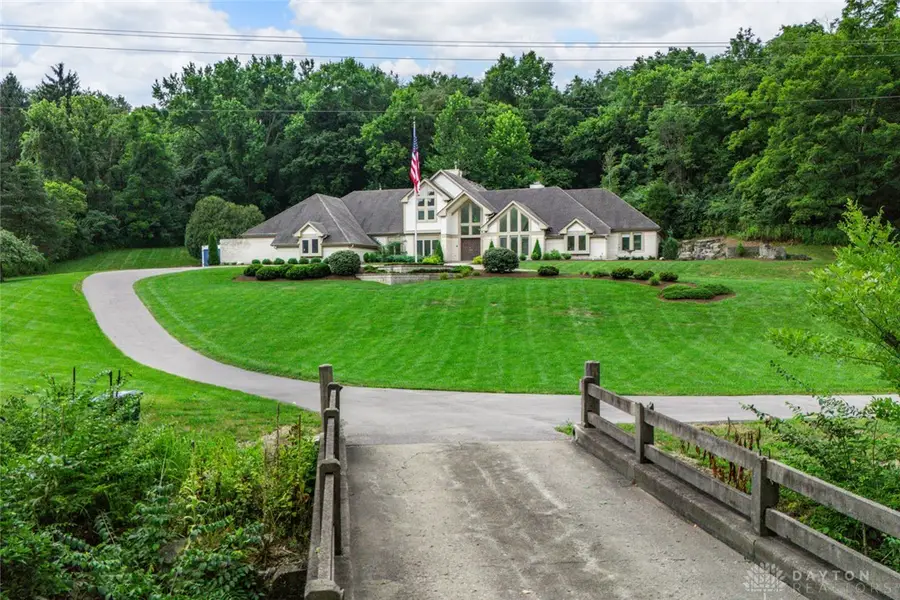 2614 E Centerville Station Road, Washington, OH 45459 - #2