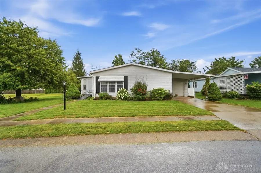 141 South Point Drive, Fairborn, OH 45324 - #2
