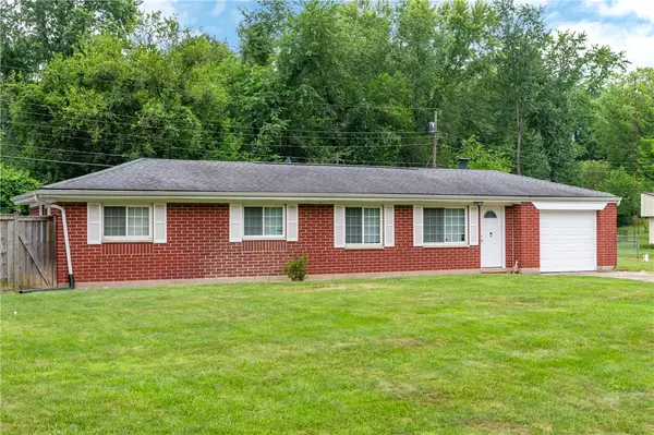 816 Country View Drive, Beavercreek, OH 45430