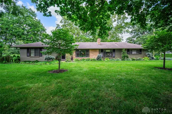 5693 Paddington Road, Washington Twp, OH 45459