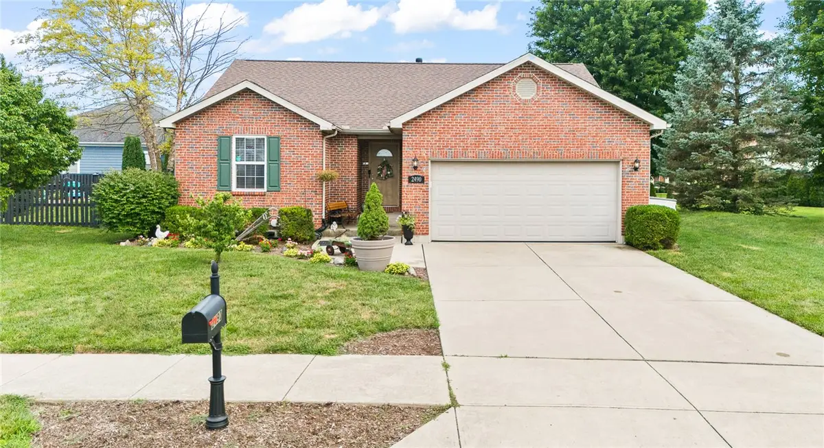 2490 Meadowpoint Drive, Troy, OH 45373 - #1