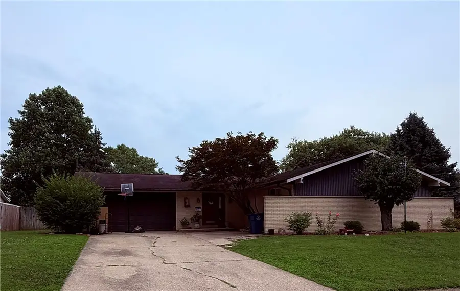 420 Bowman Avenue, Tipp City, OH 45371 - #2