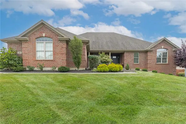 283 Crown Point Drive, Clearcreek Twp, OH 45458