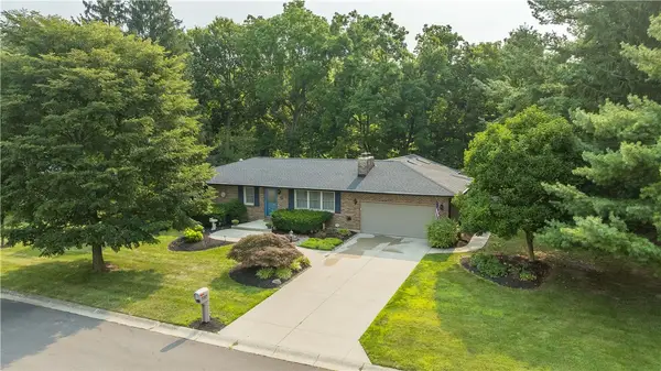 950 Suncrest Drive, Springfield, OH 45503
