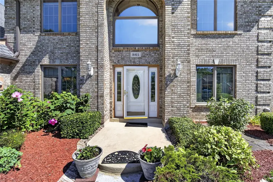 861 Kelsey Court, Washington, OH 45458 - #3