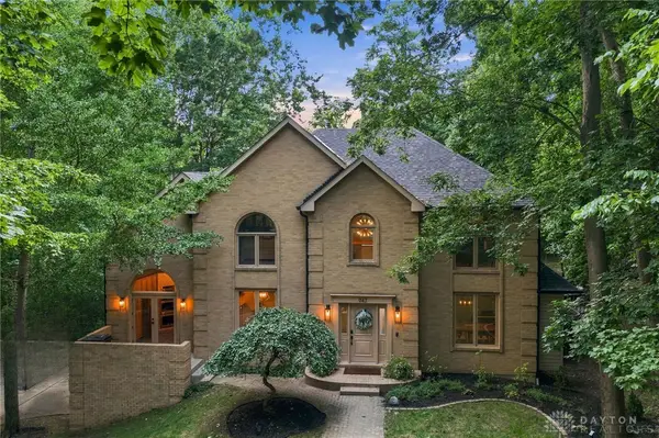 947 Woodcreek Drive, Miami Twp, OH 45150
