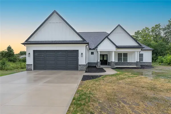 5427 Zachary Lane, Fairborn, OH 45424