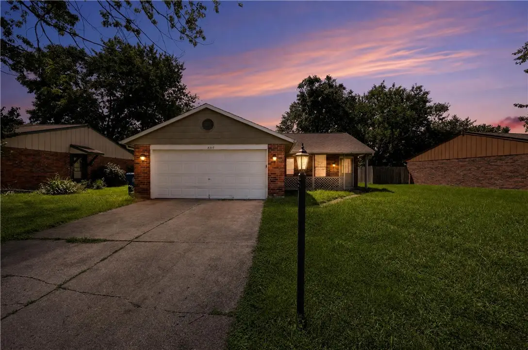8377 Schoolgate Drive, Huber Heights, OH 45424 - #1